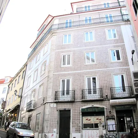 Appartamento Bright And Spacious Three Bedroom In The Heart Of Lisbona